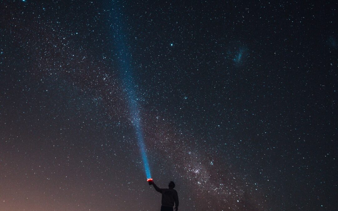 How to Use the Law of Attraction Effectively: How Thinking a Different Way Can Change Your Life